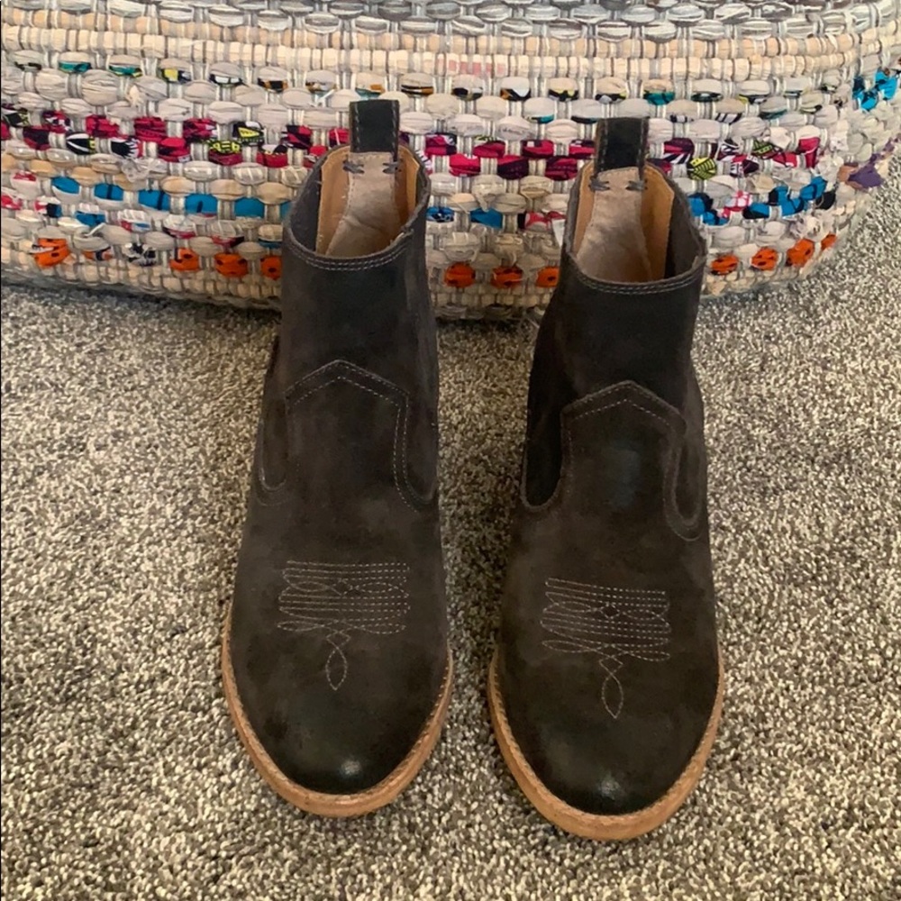 Booties - Picture 2 of 6